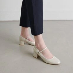 Babies à Talons En Vernis écru