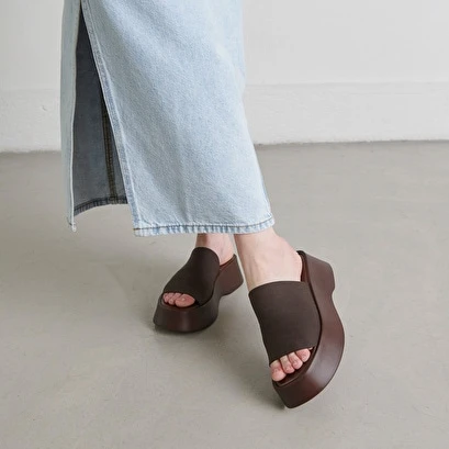 Mules à Plateformes En Textile Marron Foncé 3 Mules à Plateformes En Textile Marron Foncé