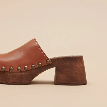Mules à Plateformes En Cuir Cognac 7 Mules à Plateformes En Cuir Cognac – Image 5
