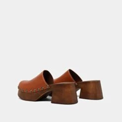 Mules à Plateformes En Cuir Cognac 15 Mules à Plateformes En Cuir Cognac -Xoxo Boutique 01W009256F.1708517192