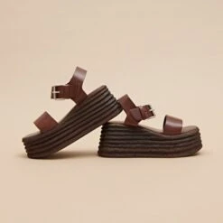 Sandales Compensées à Brides épaisses En Cuir Marron Foncé