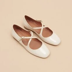 Ballerines à Brides Entrecroisées En Vernis Et Cuir écrus -Xoxo Boutique 01W009293C.1708517006