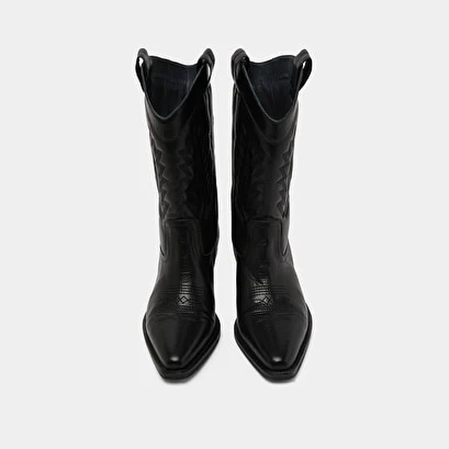 Bottes à Talons Biseautés Et Motifs En Cuir Noir 9 Bottes à Talons Biseautés Et Motifs En Cuir Noir – Image 7