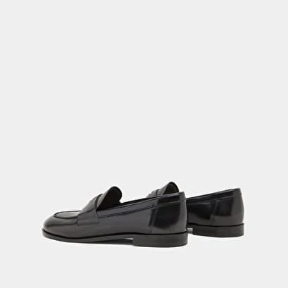 Mocassins à Empiècements Dorés En Cuir Glacé Noir 8 Mocassins à Empiècements Dorés En Cuir Glacé Noir – Image 6