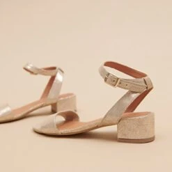 Sandales à Petits Talons En Velours Laminé Platine -Xoxo Boutique 01W009382E.1708516856