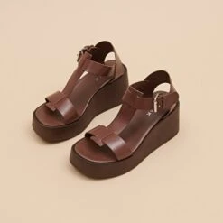 Sandales Compensées à Boucles Ajustables En Cuir Marron Foncé